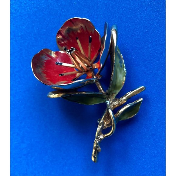 Vintage Red and Green Enamel Poppy Dimensional Brooch - Picture 2 of 4